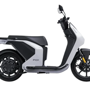Scooter elettrico F01 L3 Vmoto Soco, caratterizzato dal suo design essenziale e moderno pensato per la mobilità urbana