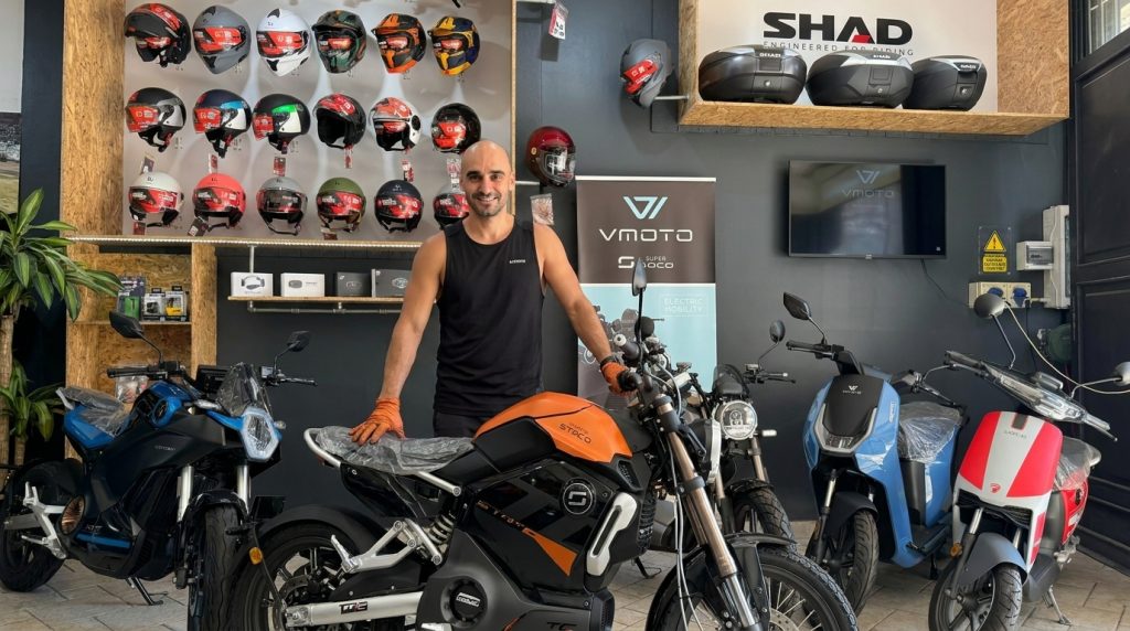 Motocicletta elettrica Vmoto Super Soco TC Max